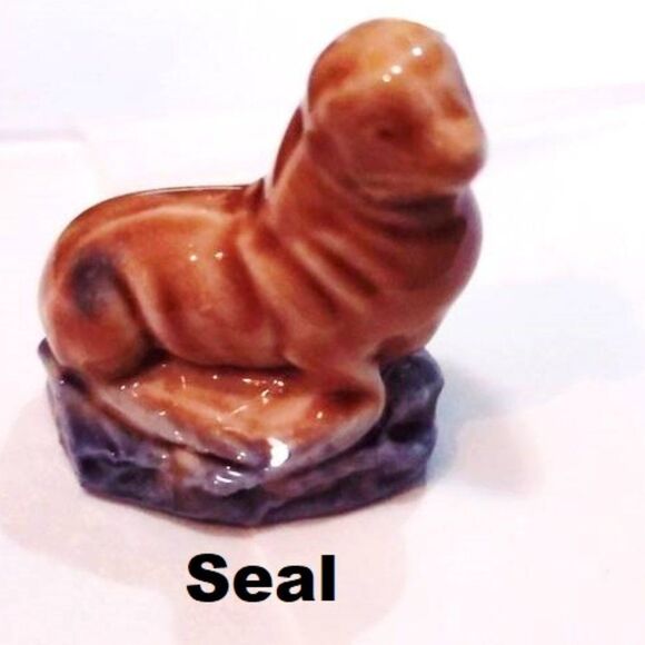 Vintage Wade Whimsies Collectibles Lot of 12 Animal Figurines - Picture 8 of 12